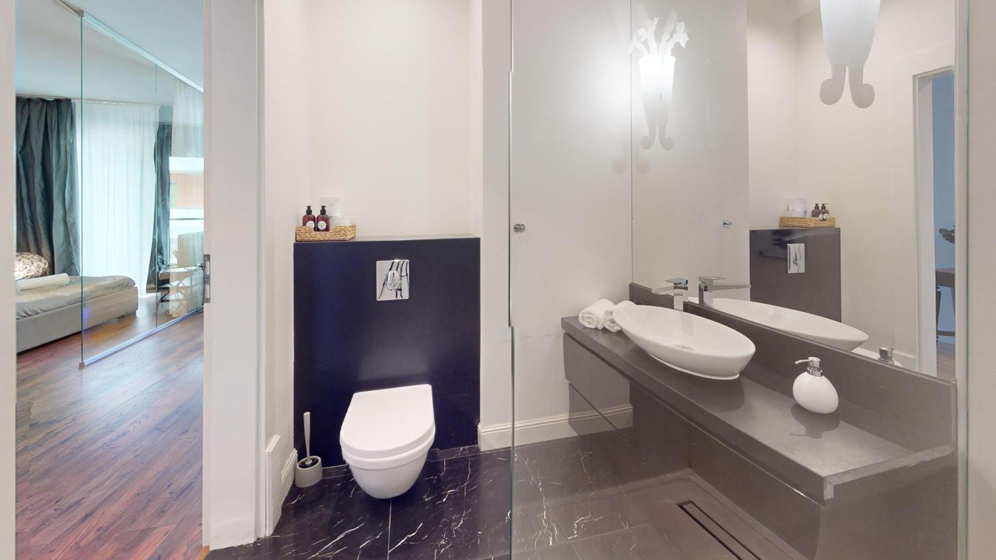 Apartment Dmowskiego Downtown By Wroapart Pl